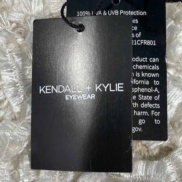 Kendall & Kylie Oversized Aviater Sunglasses - Picture 5 of 6